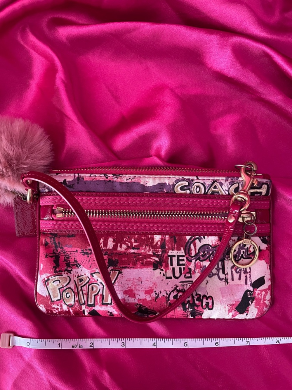 Coach Poppy - pink graffiti wristlet w/pom pom & hang tag - Picture 11 of 15
